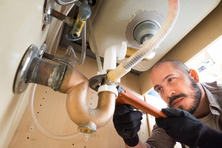When Should You Hire a Plumber?